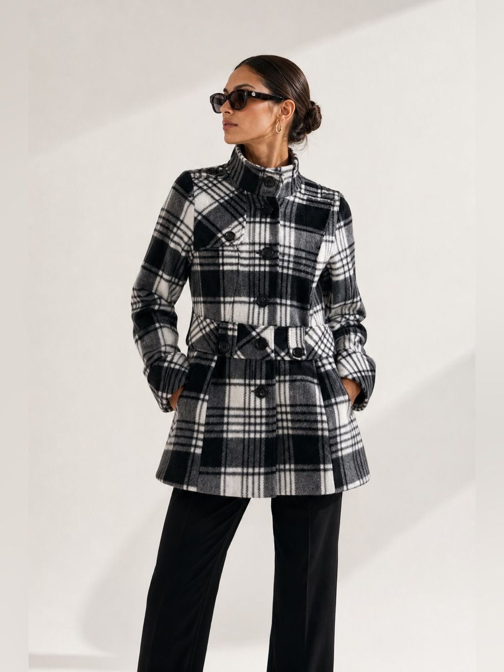 Body Contral Plaid Print Coat Size M Black White